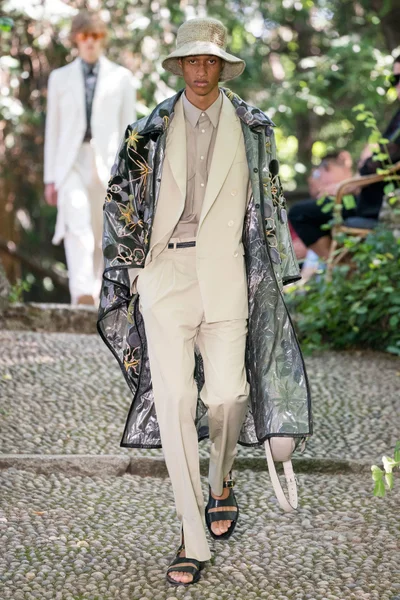 Look 20